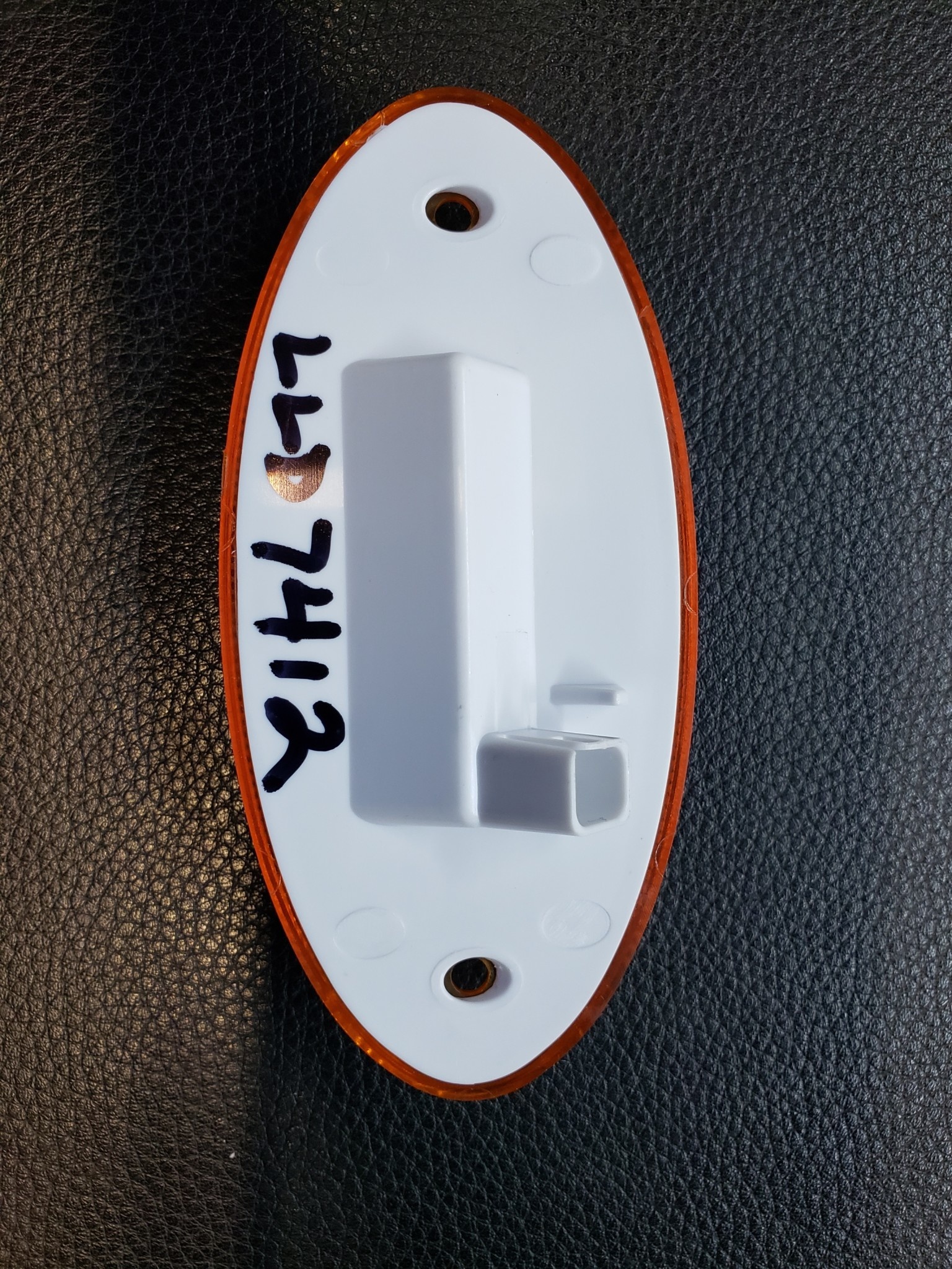 LED OVAL VISOR CAB ROOF MARKER LIGHT IHC INTERNATIONAL PROSTAR, LONESTAR & OTHERS 206850