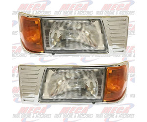 とびー様　4点 HEADLIGHT HOUSING PB PETERBILT 377 DRIVER AND PASSENGER SIDE