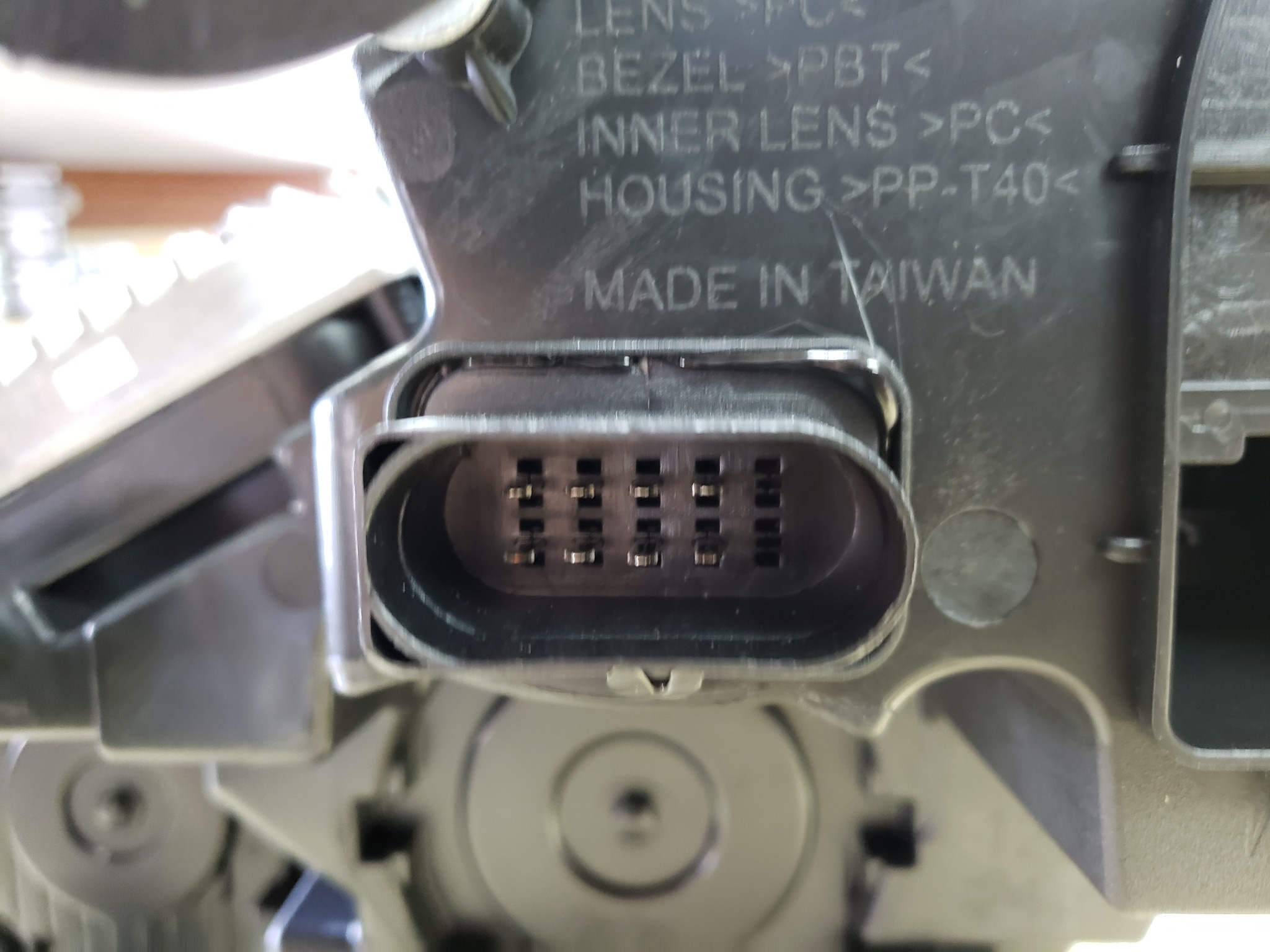 100% LED HEADLAMP ASSEMBLY DRIVER CHROME BACK FL CASCADIA 2018+