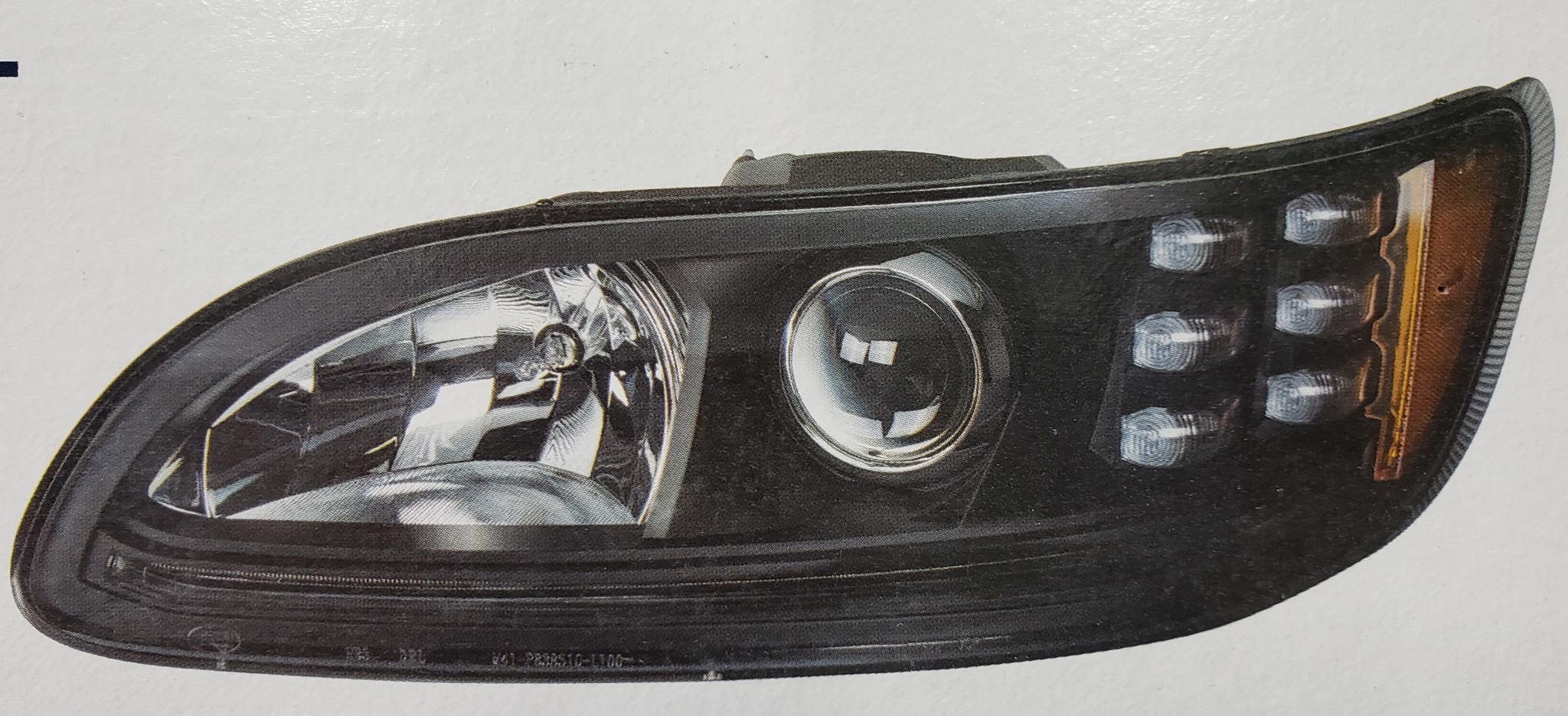 BLACKOUT PROJECTION HEADLIGHT WITH LED POSITION LIGHT & LED TURN SIGNAL 2005-2015 PB 386, 1999-2010 PB 387, 382/384/386/387 - DRIVER