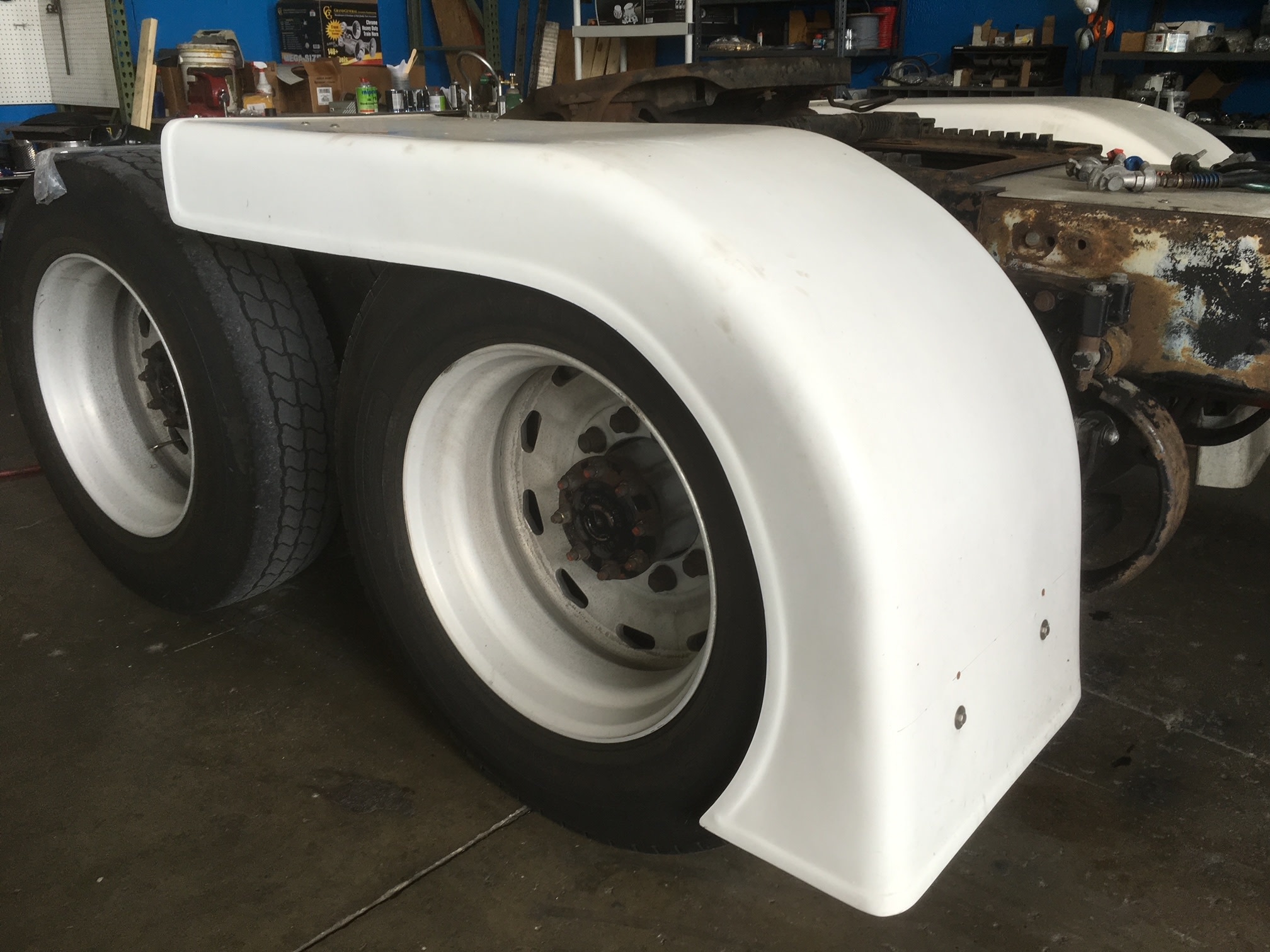 HALF FENDER PLUS WIDE FIBERGLASS EXTRA WIDE
