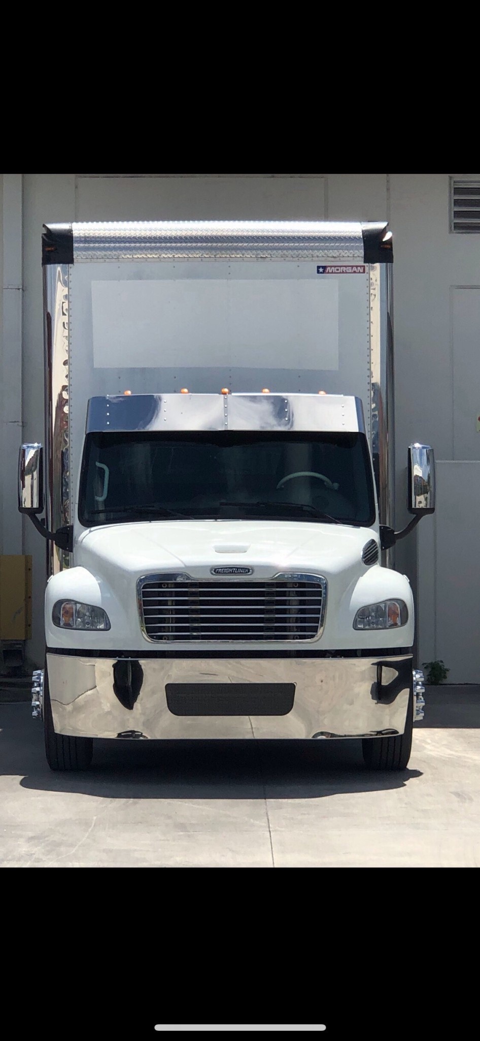 VALLEY CHROME BUMPER FL BUSINESS CLASS 20'' S/S M2-106 PLAIN 2011 W/ CUSTOM CENTER CUTOUT HOLE, NO TAG HOLES