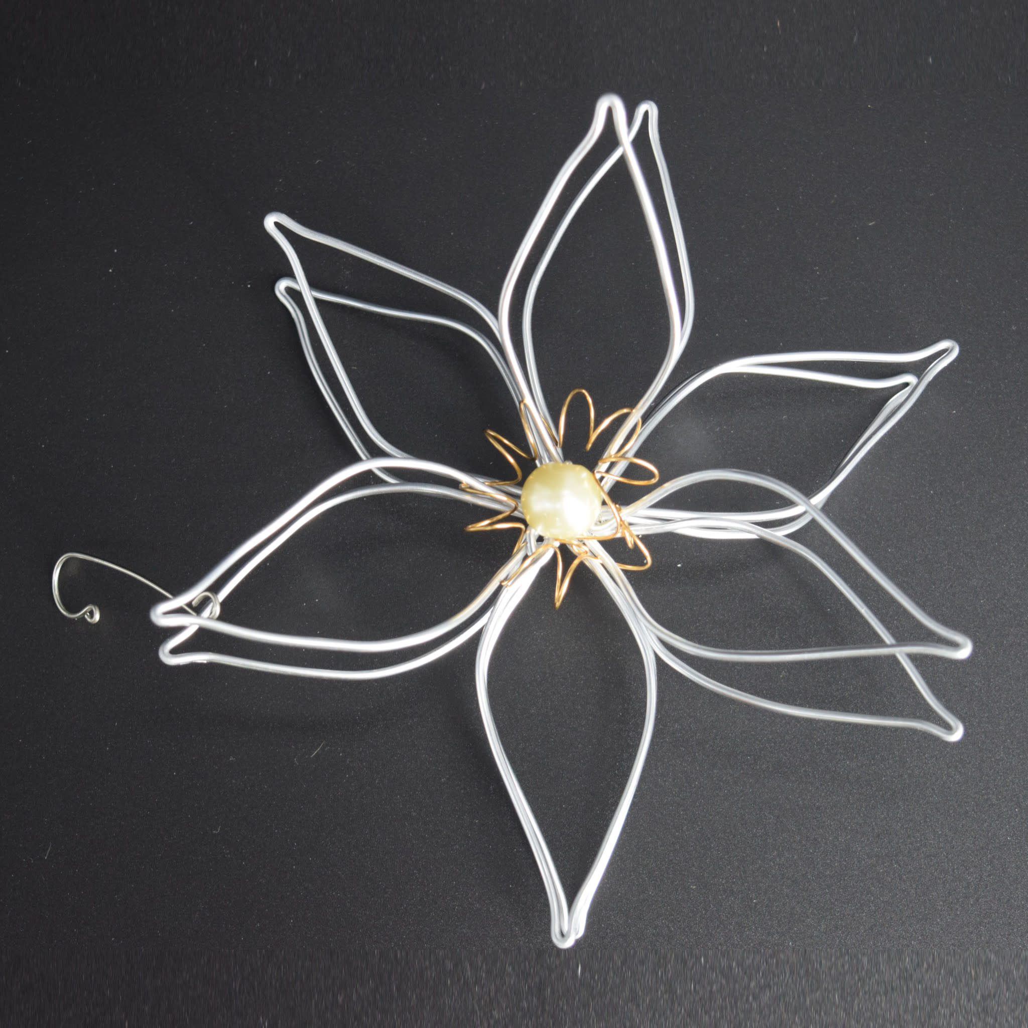 VILLD Poinsettia Ornament