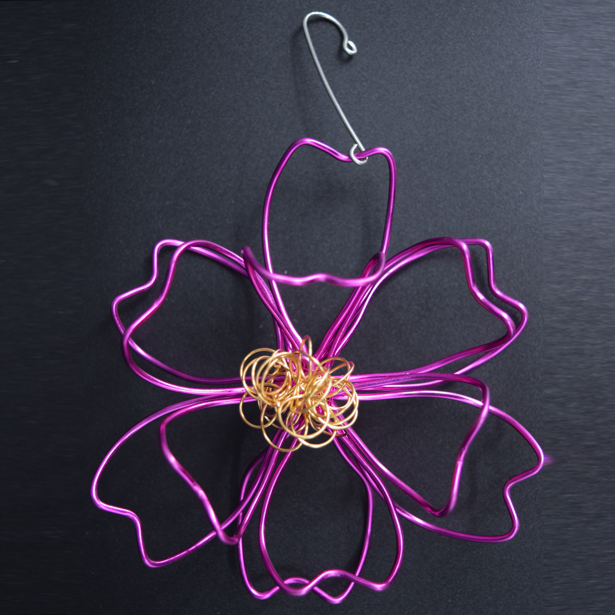 VILLD Magnolia Ornament