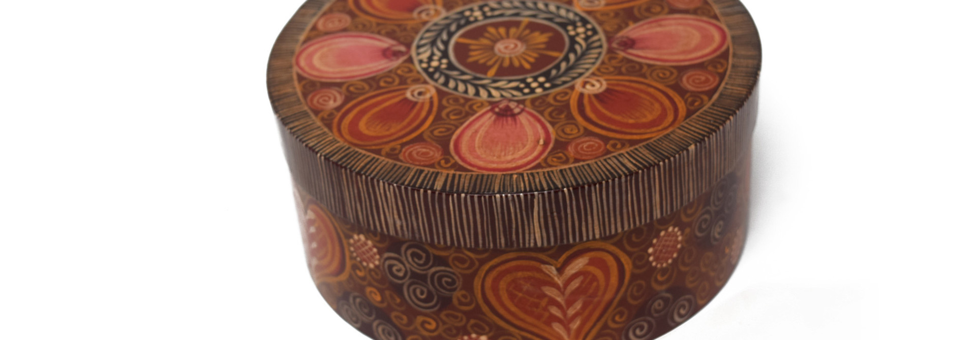 Round Brown box with designs
