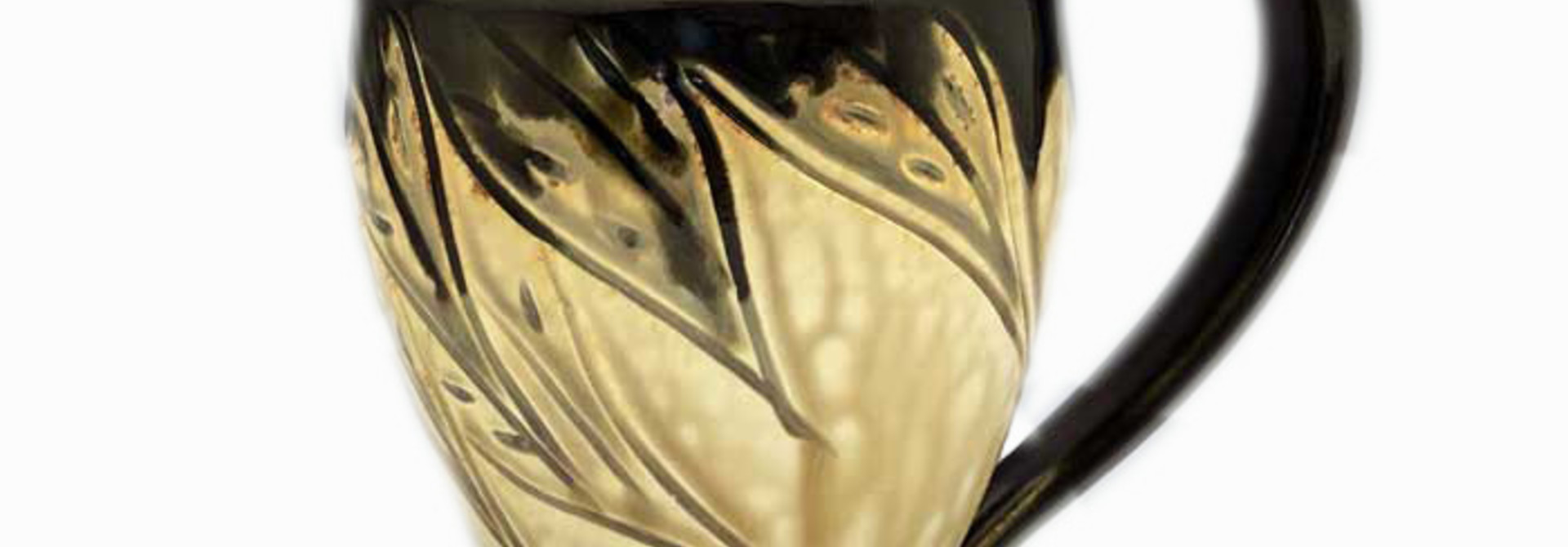 Medium Carved Mug