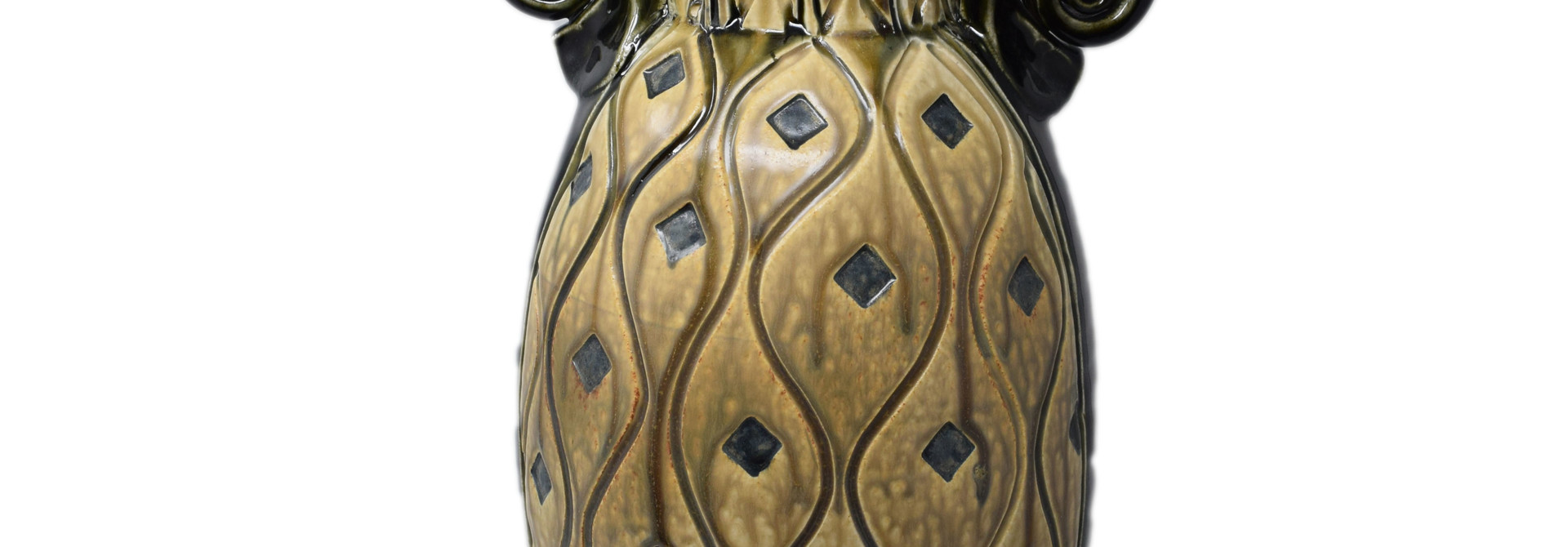 Large Vase w/Diamonds Black and Tan