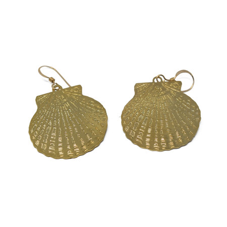 GOOSE Scalloped Shell Earring