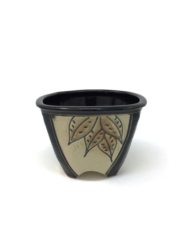 CLAYP Square Bowl with Feet