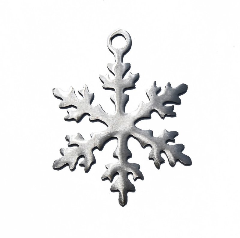 Oak Traditional Snowflake Ornament