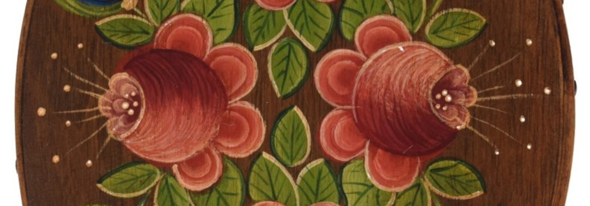 oval box brown with roses