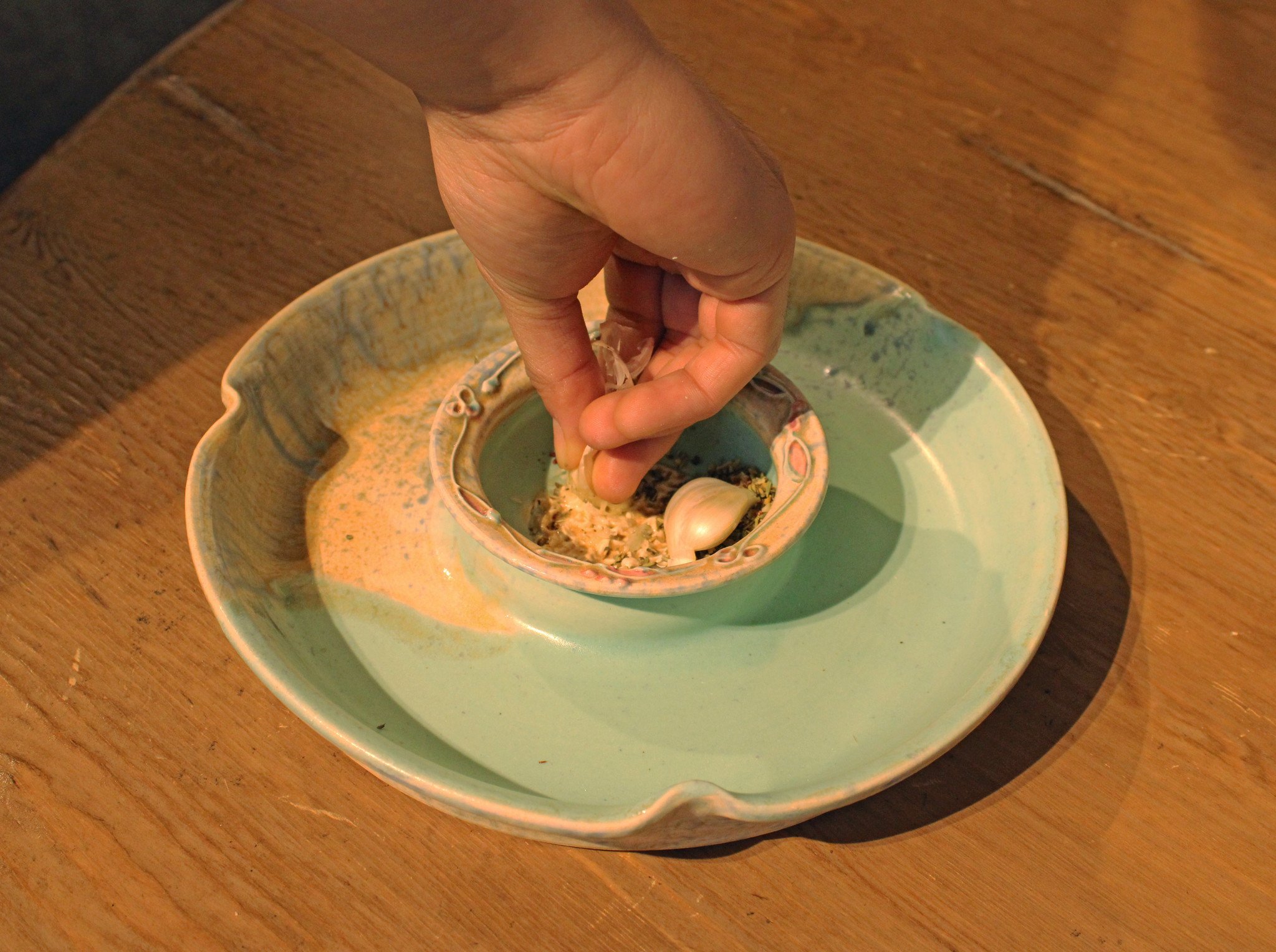 EARTHT Bread dipping plate celadon