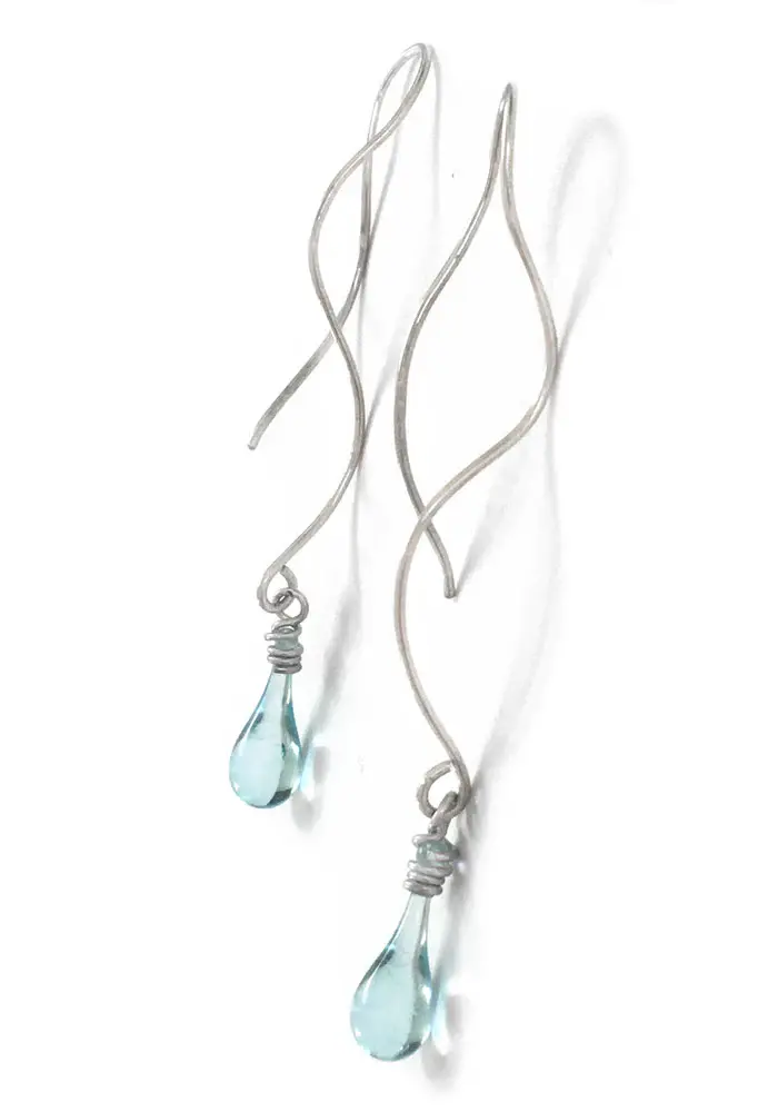 SUNDROP Illusion Glass Wavy Earrings