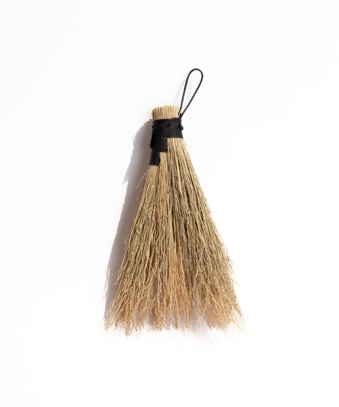 BROOM Crumber