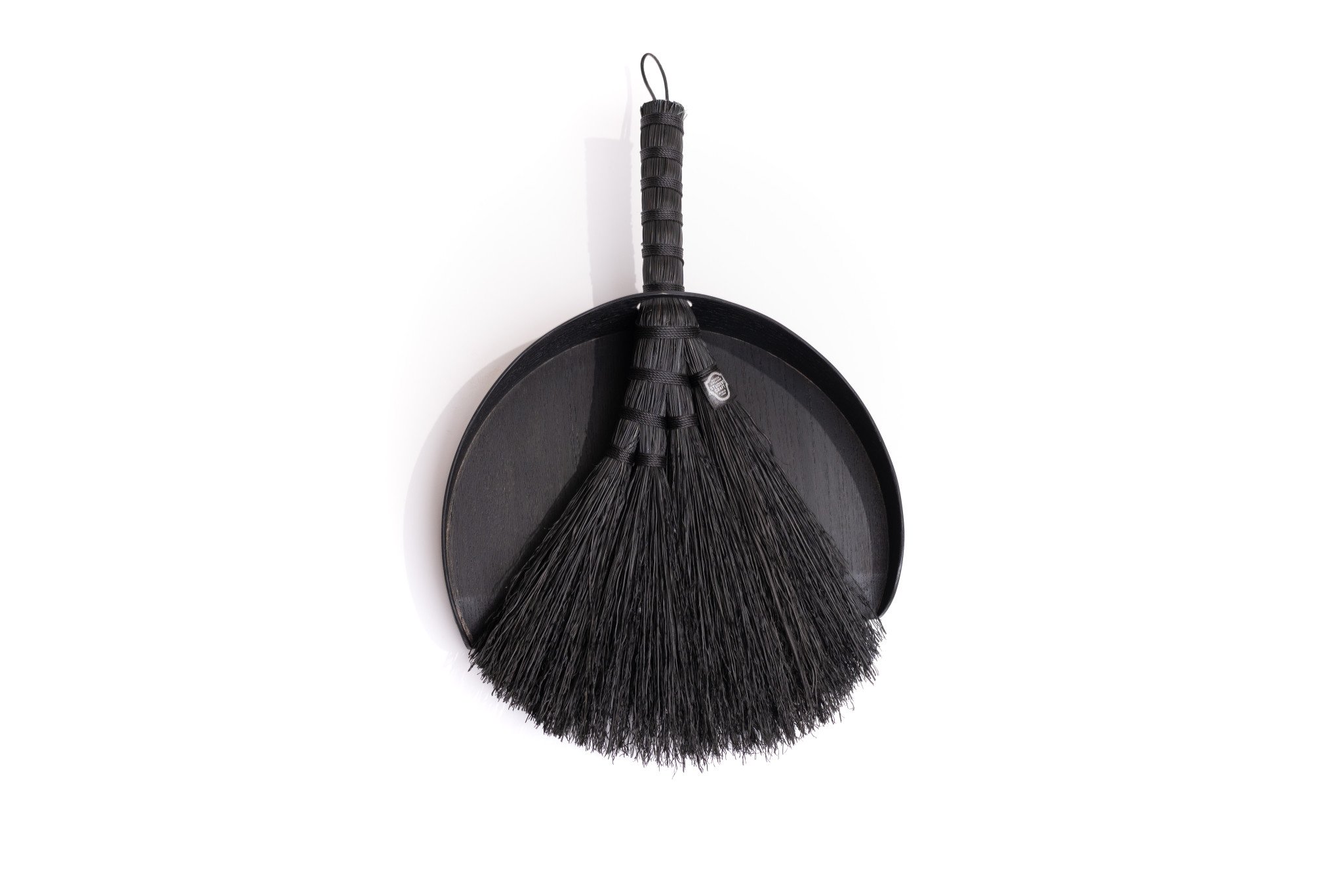BROOM Black Dustpan and Broom Set