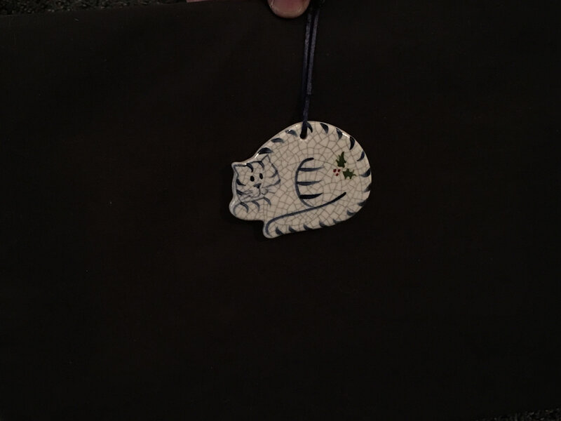 BRICKP Cat Ornament, Ceramic Curled Up