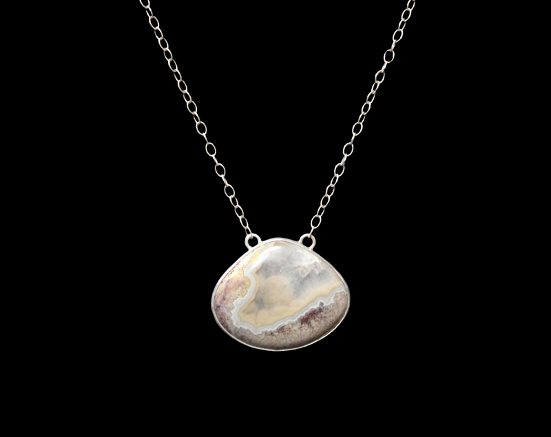 FISHING LG BROWN KY AGATE NECKLACE #120