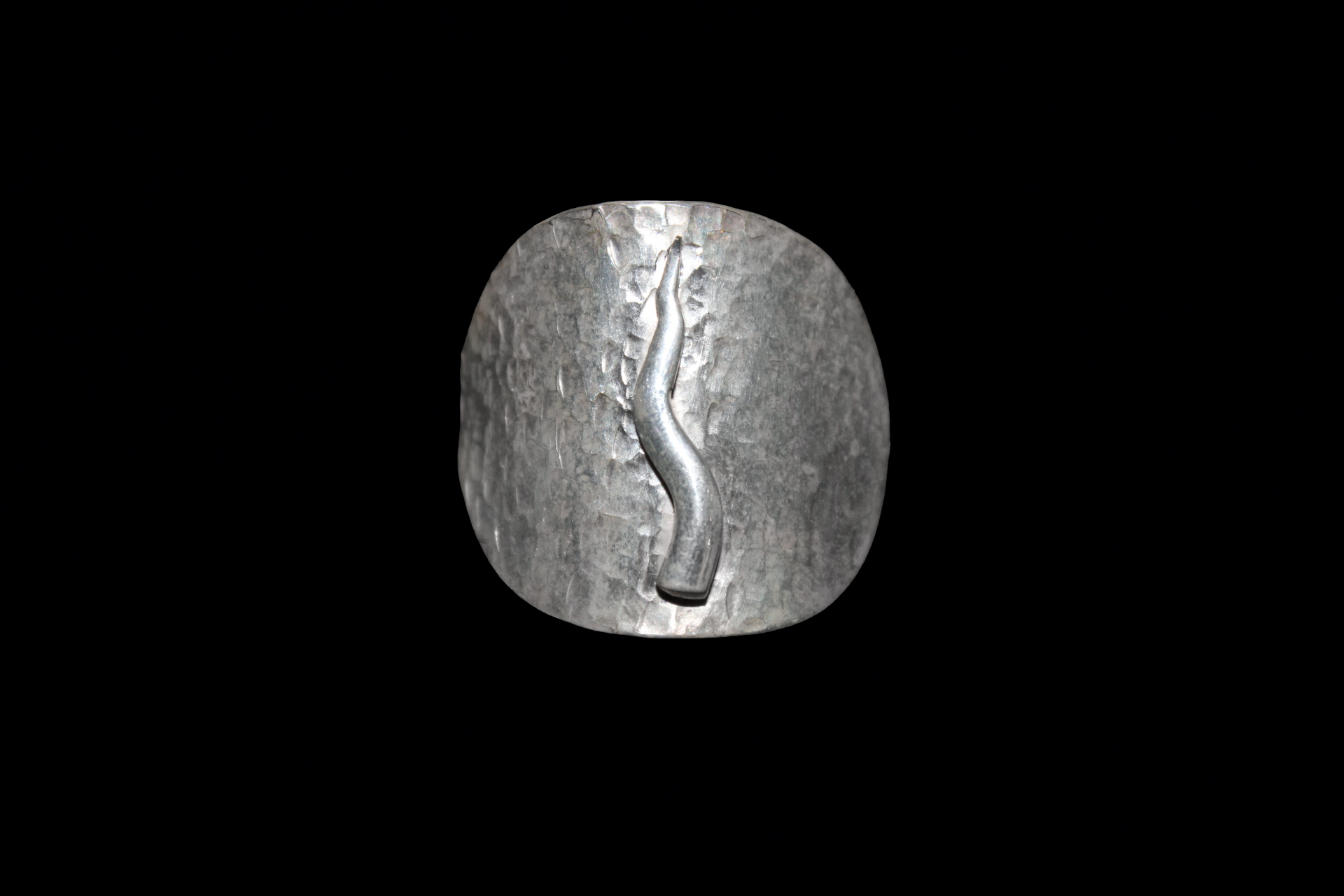 CGW BABY SPOON HAMMERED HORN RING #1323