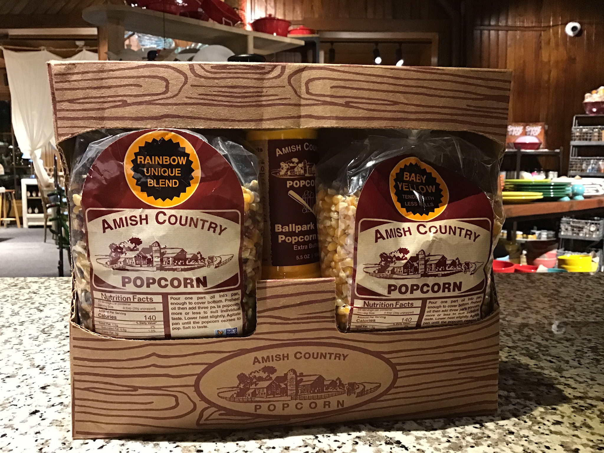 AMISH 2 lb Gift Box Popcorn