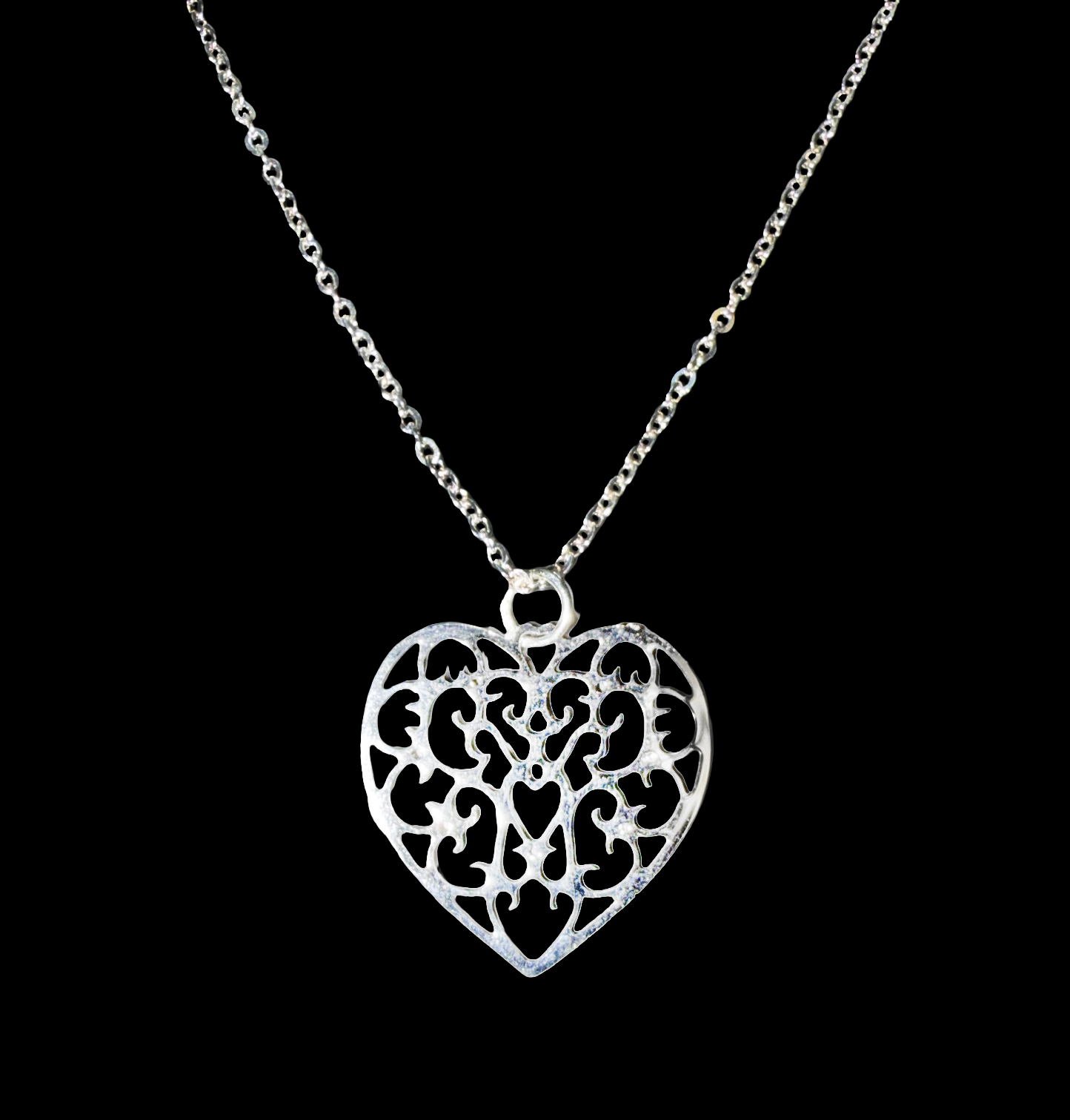 GOOSE Heart Necklace