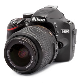 Nikon Nikon D3200 Digital SLR w/18-55mm VR Lens Semester Rental