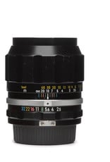 Nikon Nikon NIKKOR-P 105mm f/2.5 Non-Ai Lens