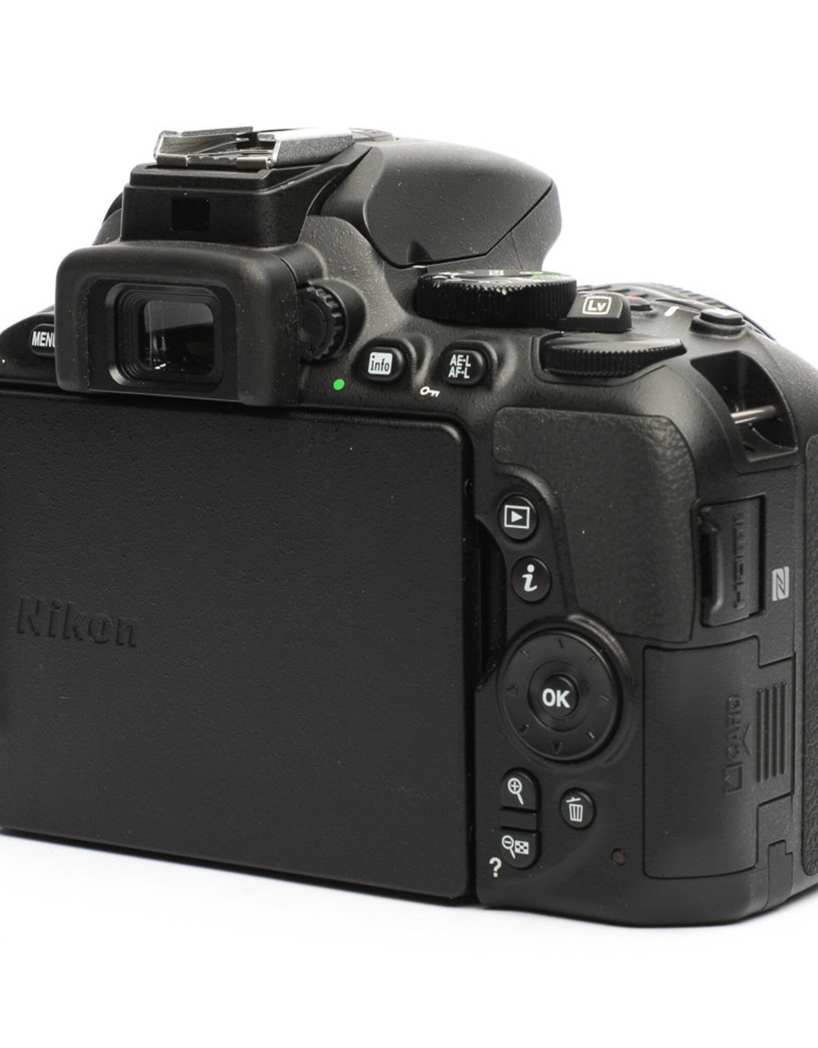 Nikon Nikon D5600 Digital SLR Camera w/18-55 lens Semester Rental