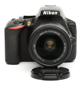 Nikon Nikon D5600 Digital SLR Camera w/18-55 lens Semester Rental