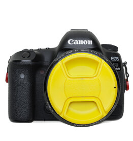 82mm Yellow Center Pinch Lens Cap