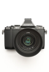 Olympus Olympus OM-D E-M5 Mark I Mirrorless Camera w/14-42mm Lens