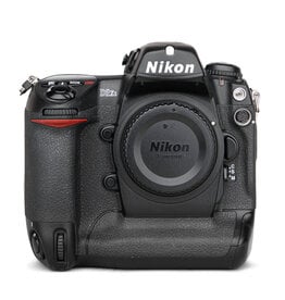 Nikon Nikon D2XS Professional SLR Digital Camera
