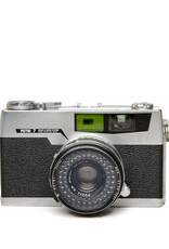 Petri Petri 7 2.8 Color Corrected Super 35mm Rangefinder Camera