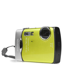 Olympus Olympus Stylus 790 SW Waterproof Digital Point & Shoot (Lime)
