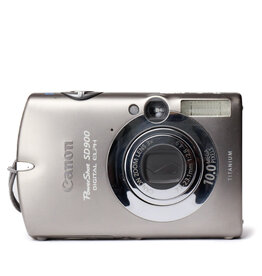 Canon Canon PowerShot SD900 10MP Digital Elph Camera w/Box
