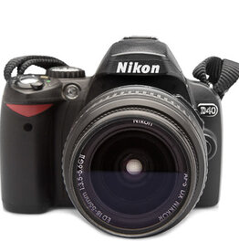 Nikon Nikon D40 Digital SLR Camera w/18-55mm Lens Semester Rental