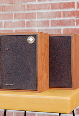 Realistic Realistic 9A7 Walnut Bookshelf Speaker Pair