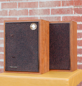 Realistic Realistic 9A7 Walnut Bookshelf Speaker Pair