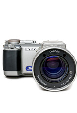 Sony Sony Cybershot DSC-F707V 5.0 MP Digital Point & Shoot Camera