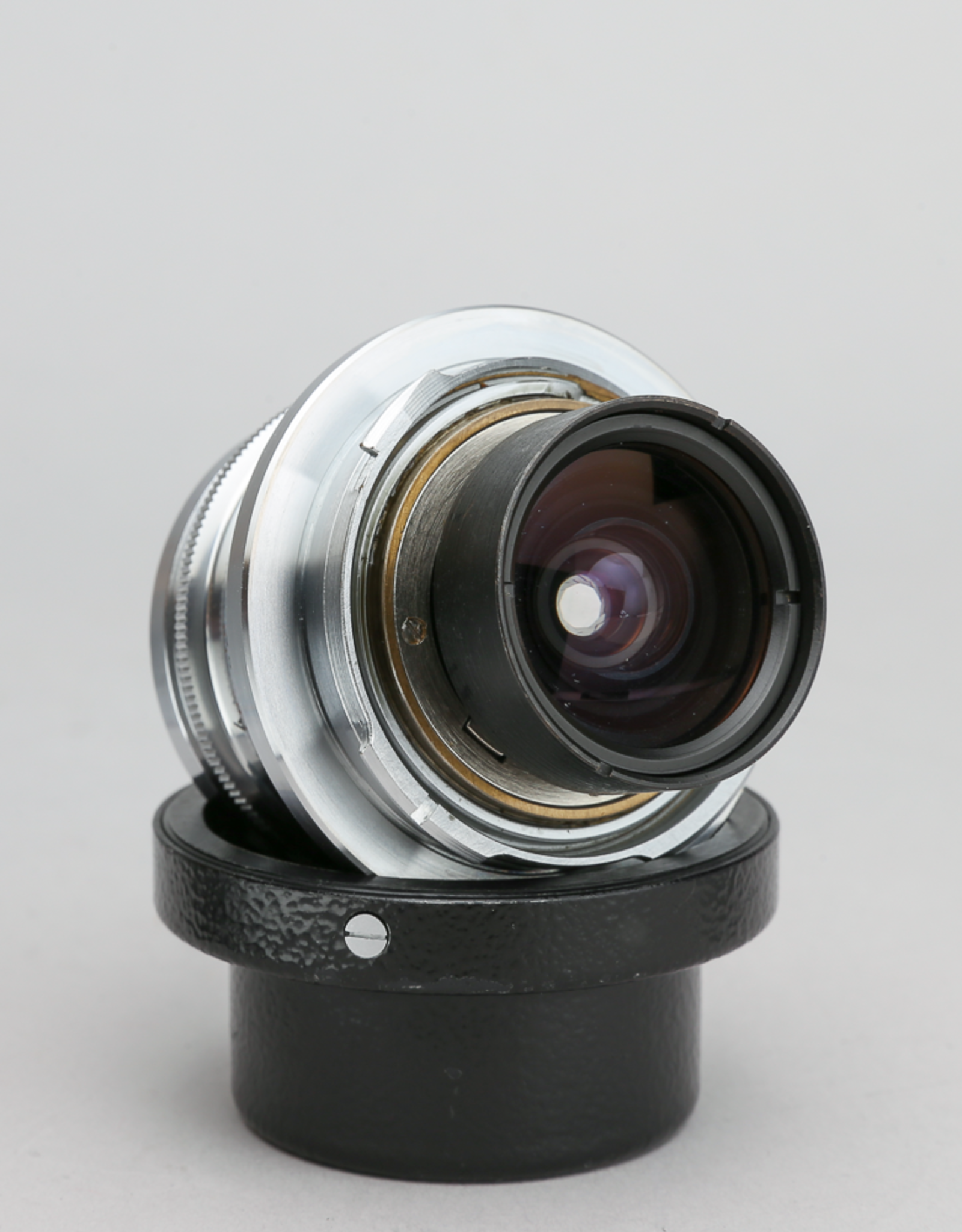 Leica Leica Super Angulon 21mm F/4 Wetzlar w/ IWKOO Hood & Cracked Viewfinder