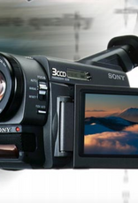 Sony *AS IS* Sony DSR-PD100 DVCAM 3 CCD Mini DV Camcorder *does not eject tapes*