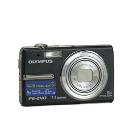 Olympus Olympus FE-240 Digital Point and Shoot Camera