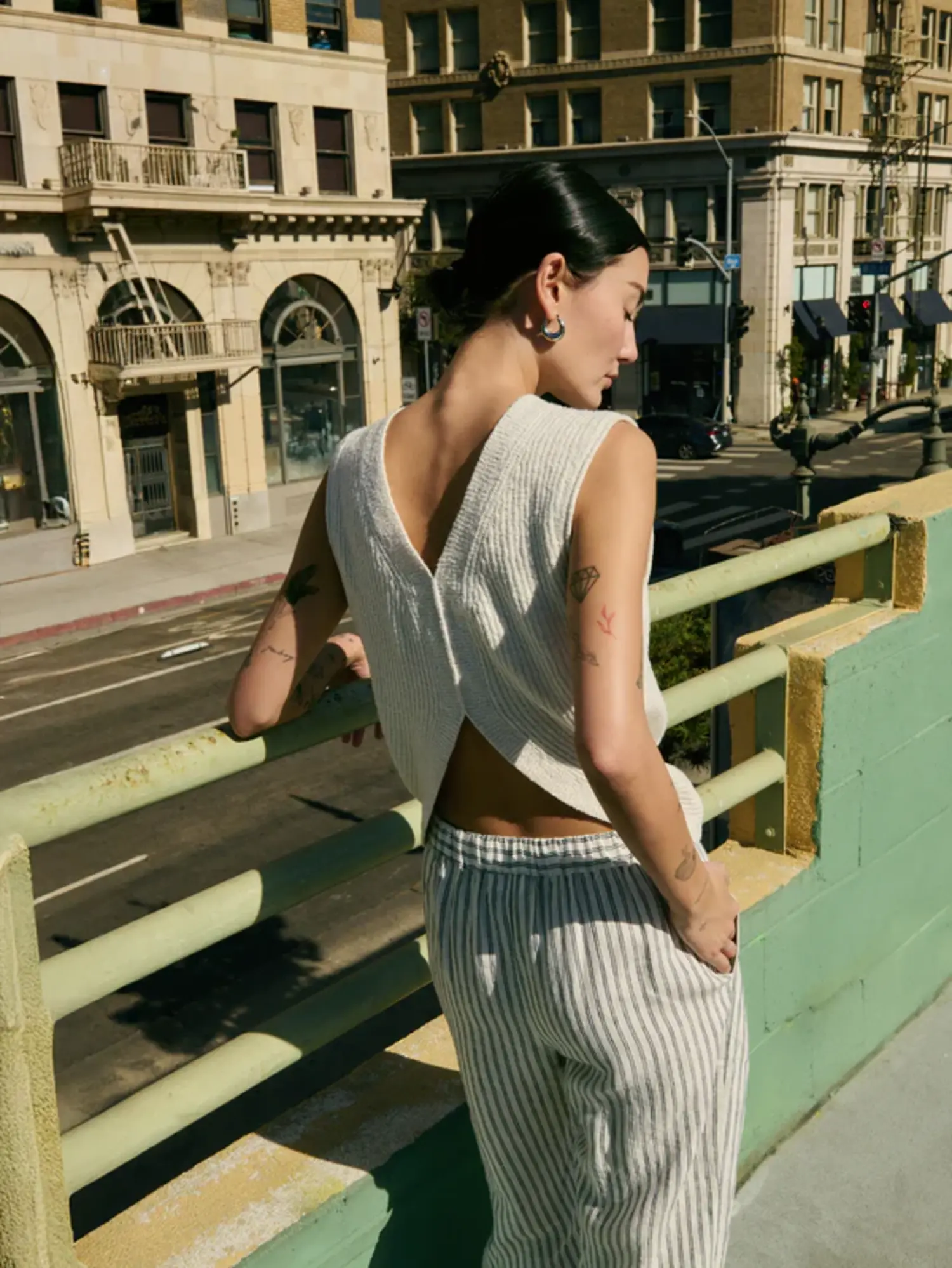 Eliza Sleeveless Sweater - Tulips in Little Rock