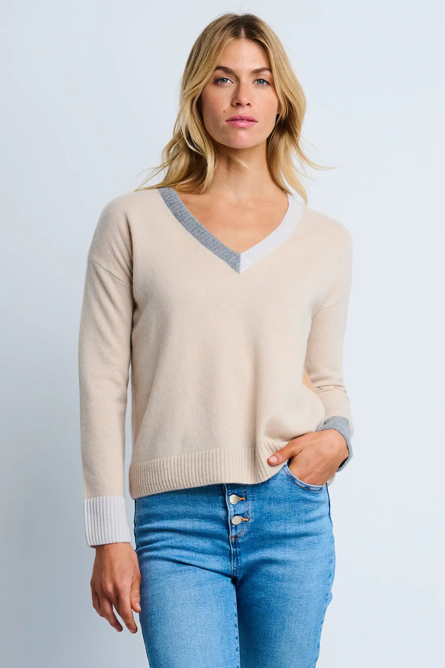 ニット+セーター willfully off shoulder color schem knit Off-shoulder pullover in grey, red or beige - Which color would