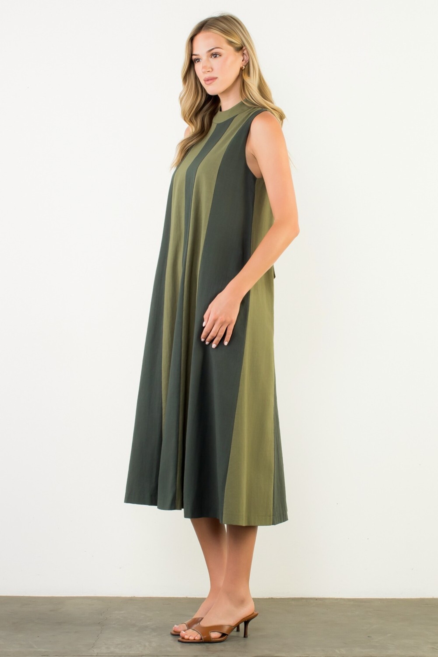 えびちりChelsea Pleated Long Dress M Kiko Dress – AMUR