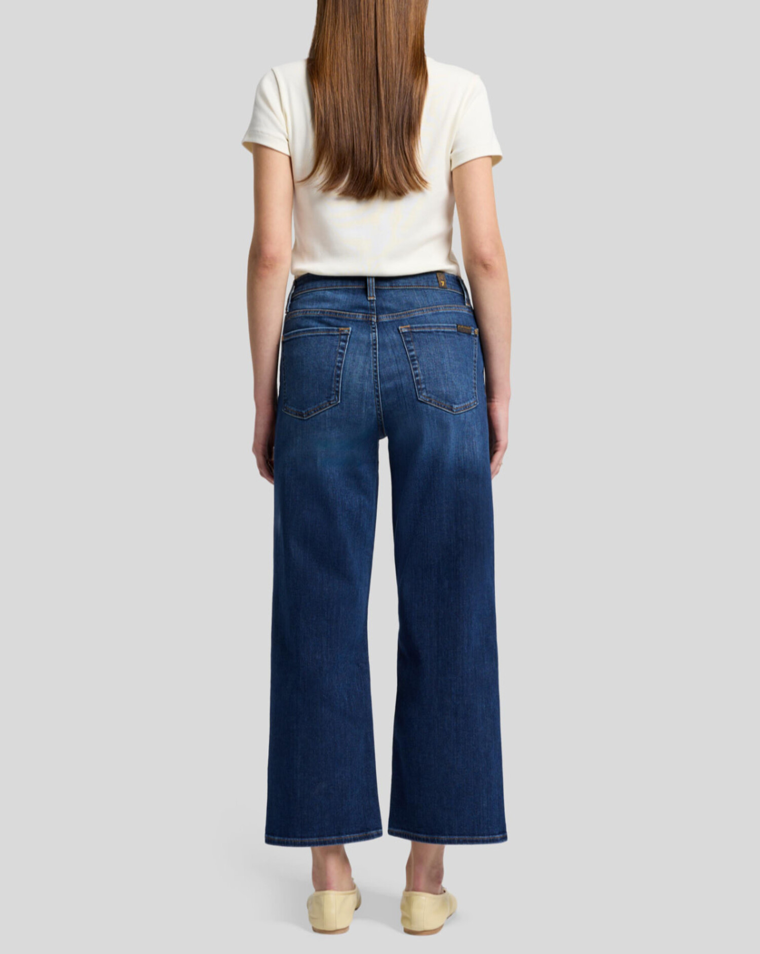 Seven for All Mankind Cropped Alexa Jeans - Tulips in Little Seven for All Mankind Cropped Alexa Jeans - Tulips in Little