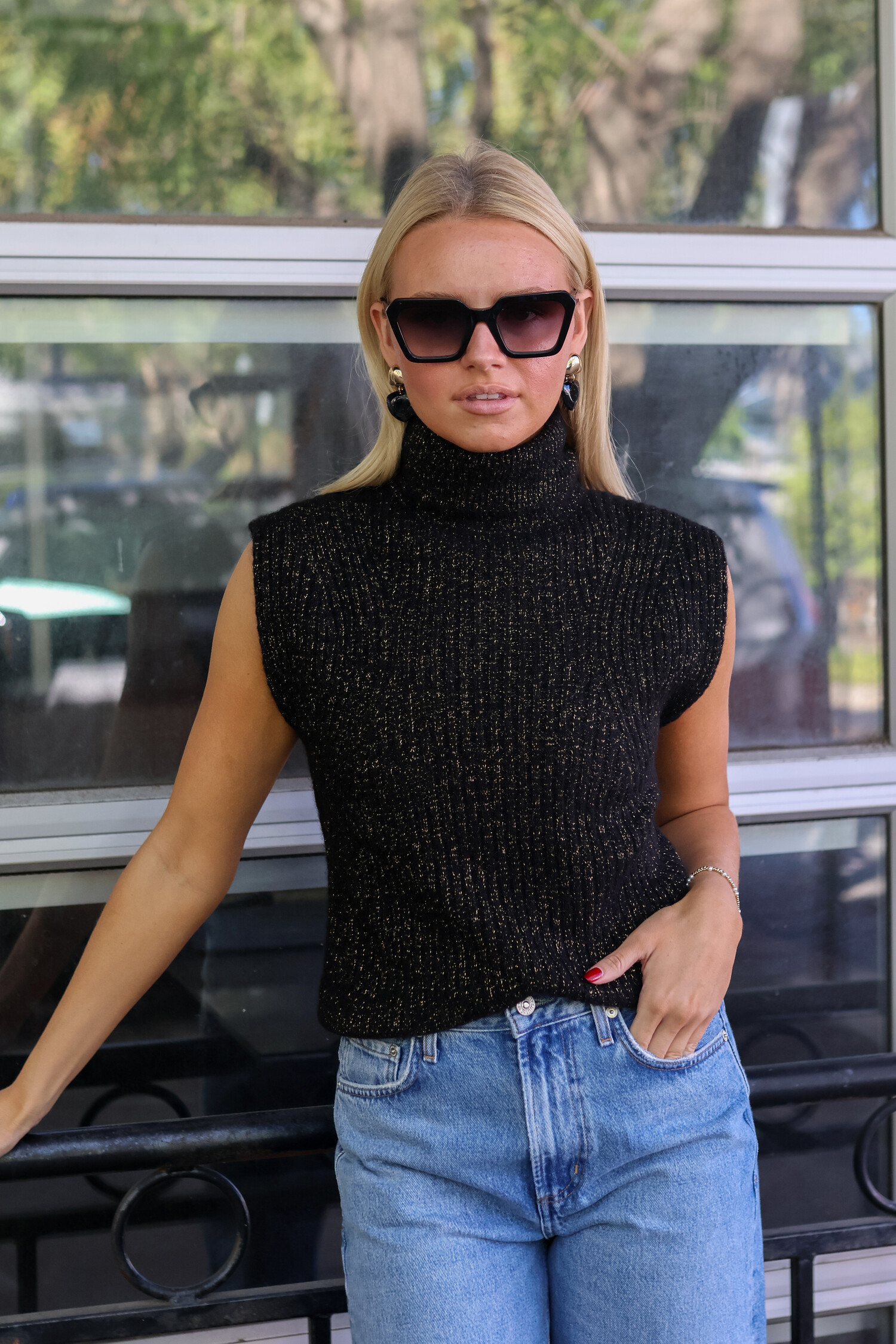 Isha Turtleneck Sweater - Tulips in Little Rock
