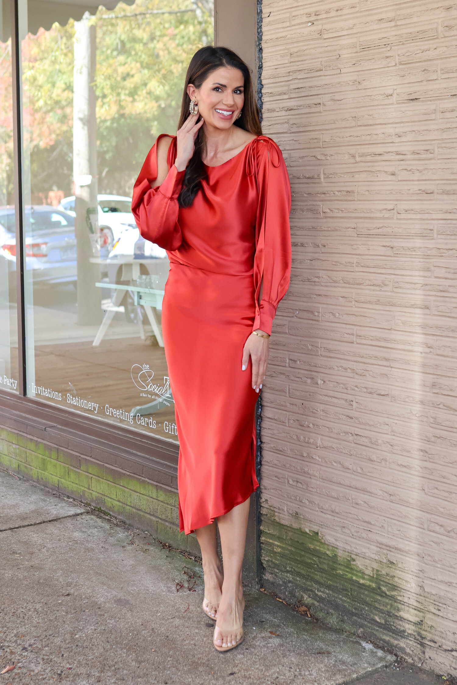 Boat Neck Satin Blouse - Tulips in Little Rock display picture 1