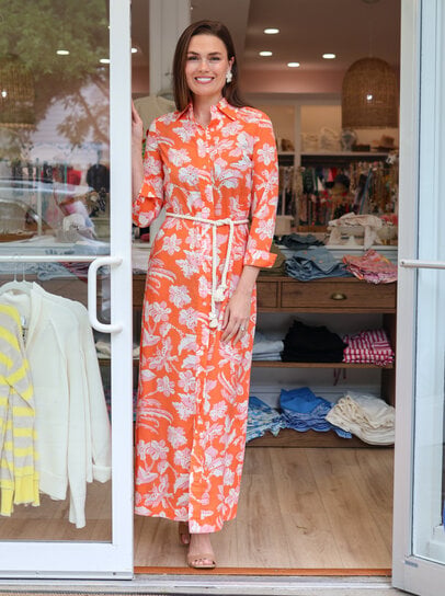 hutch eddi sleeveless straight-neck shantung drop-waist a-line midi dress Vivi Sweetheart Neckline Midi Dress - Noir Black Sleeveless Satin-Back  Crepe Dress