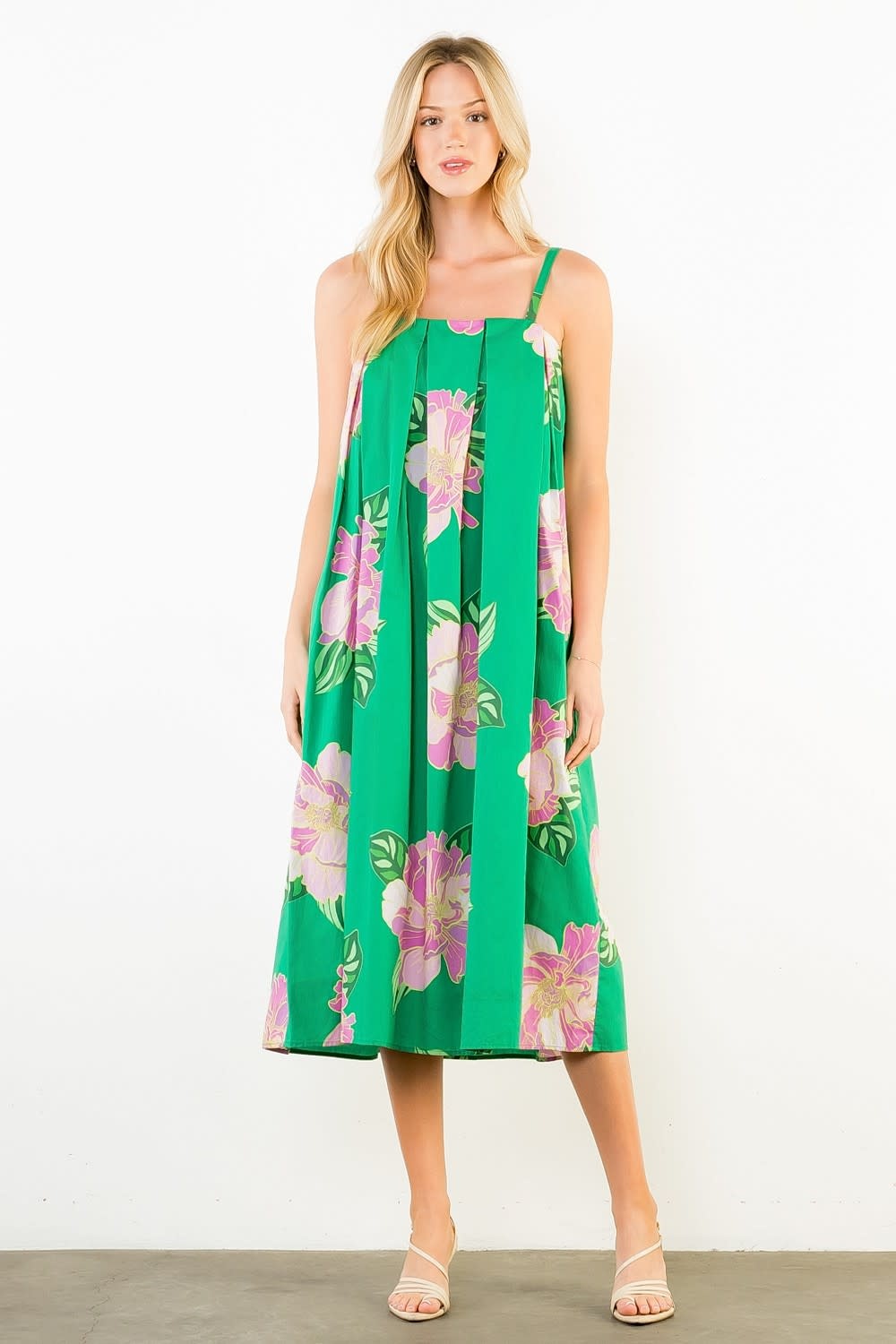 Gia Pleated Floral Dress - Tulips in Little Rock Gia Pleated Floral Dress - Tulips in Little Rock