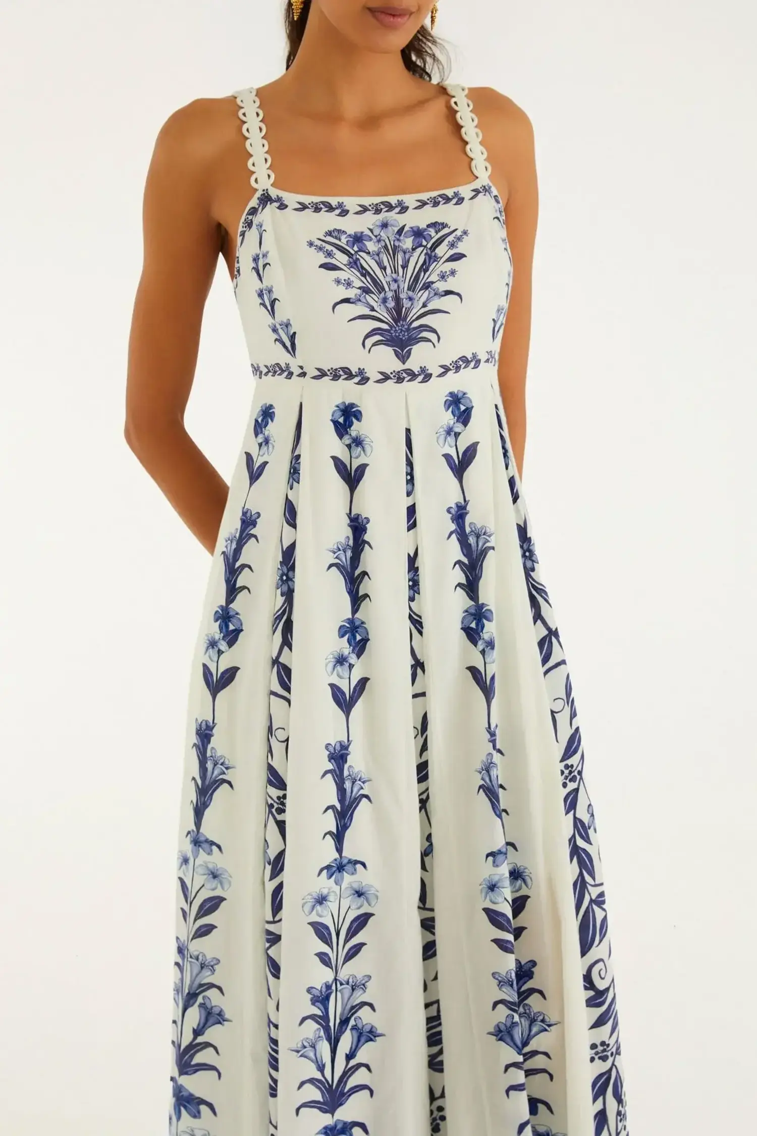 Farm Rio Flower Arch Dress - Tulips in Little Rock Farm Rio Flower Arch Dress - Tulips in Little Rock